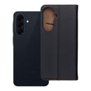 Sichern Sie Ihr Samsung Galaxy A57 stilvoll mit dem Classic Smart Pro Case! Hergestellt aus robusten Materialien, bietet es optimalen Schutz und einen eleganten Look. Verstärkte Kanten und eine sanfte Innenausstattung schützen vor Kratzern. Ideal auch als TV-Ständer!