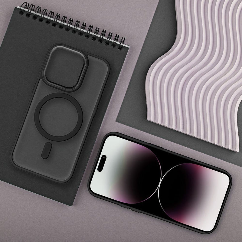 Schützen Sie Ihr Samsung Galaxy S25 mit dem Matte Mag Cover! Es bietet robusten Schutz, kompatibel mit MagSafe für einfaches Laden und verbessert die Handhabung durch eingebaute Magneten. Ideal für jeden Samsung-Besitzer!