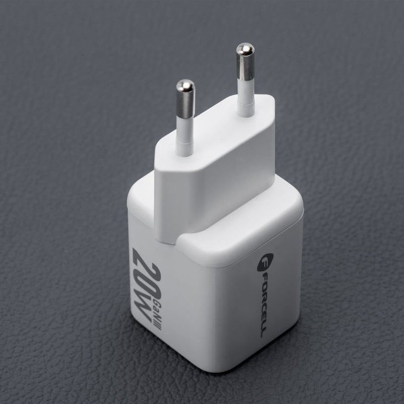 Das Forcell Mini GaN III Netzladegerät: Mit 20W PD und Quick Charge 4.0 unterstützt es schnelles Laden und bietet Dual-Port-Komfort durch USB-C und USB-A Anschlüsse. Ideal für schnelles Aufladen unterwegs dank innovativer GaN III Technologie.