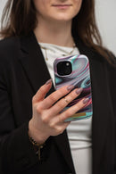 Entdecken Sie den perfekten Schutz für Ihr iPhone 15 Pro mit der neuen Schutzhülle in auffälligem Rot V3. Diese Hülle bietet nicht nur optimalen Schutz vor Stößen und Kratzern, sondern ist auch mit Magsafe-Technologie kompatibel, sodass Sie Ihr Gerät mühelos und sicher laden können. Verleihen Sie Ihrem Smartphone einen Hauch von Eleganz und Funktionalität!