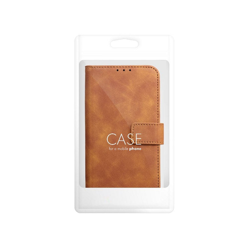 Optimieren Sie Ihr Samsung Galaxy A56 mit dem TENDER Holster aus Kunstleder. Es bietet Rundumschutz, magnetische Verschlussklappe und praktische Fächer für Unterlagen und Bargeld. Ideal zum Filme schauen in TV-Stand-Position!