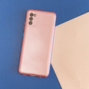 Die handliche Handytasche für das Samsung Galaxy A25 5G in Rosa bietet perfekten Schutz und eine stilvolle Optik. Sie verbindet Robustheit mit einem modernen, attraktiven Design und ist ideal für Kunden, die Wert auf Funktionalität und Ästhetik legen.