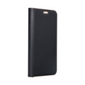 Diese elegante schwarze Handytasche für das Samsung Galaxy A41 schützt Ihr Gerät stilvoll vor Kratzern und Stößen. Das schlanke Design bewahrt die Linien Ihres Smartphones und bietet gleichzeitig einfachen Zugriff auf alle Tasten und Anschlüsse. Ideal für den Alltagsgebrauch, verbindet Schutz mit klassischem Look.