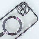 Mit dieser eleganten Schutzhülle in Schwarz für das Apple iPhone 17 Pro Max / iPhone 18 Pro Max erhält Ihr Gerät nicht nur optimalen Schutz, sondern auch einen modernen Look. Das durchdachte Design ermöglicht einfachen Zugriff auf alle Anschlüsse und bietet gleichzeitig eine sichere Passform. Perfekt für stilbewusste Nutzer!