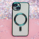 Entdecken Sie das **Color Chrome Cover** für Ihr **Apple iPhone 17 Pro Max** und **iPhone 18 Pro Max**. Es bietet 1,5 mm dicke, stilvollen Schutz mit einem robusten TPU-Materialmix. Genießen Sie kabelloses Laden, optimale Handhabung und ein elegantes Design!