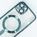 Entdecken Sie das **Color Chrome Cover** für Ihr **Apple iPhone 17 Pro Max** und **iPhone 18 Pro Max**. Es bietet 1,5 mm dicke, stilvollen Schutz mit einem robusten TPU-Materialmix. Genießen Sie kabelloses Laden, optimale Handhabung und ein elegantes Design!