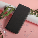 Schützen Sie Ihr Realme 16 Pro 5G mit der Smart Magnet Handyhülle! Robustes Material, weiches Innenfutter und eine praktische Tasche für Karten machen diese Hülle perfekt. Faltbares Design für Videos und ein sicherer Magnetverschluss runden das stilvolle Gesamtpaket ab!