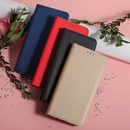 Schutzhülle für das Xiaomi Redmi Note 13 4G in elegantem Schwarz. Ideal zum Schutz vor Stößen und Kratzern, während sie gleichzeitig dem Smartphone einen stylishen Look verleiht. Perfekte Passform und Zugriff auf alle Funktionen garantiert.