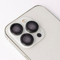 Schützen Sie die Kamera Ihres Apple iPhone 17 Air mit unserem hochwertigen 9H Schutzglas. Es bietet ultimativen Kratz- und Sturzschutz, bewahrt die Fotoqualität und passt perfekt zu den meisten Hüllen. Einfach anzubringen für langfristigen Schutz!