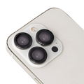 Schützen Sie die Kamera Ihres Apple iPhone 13 Pro und Pro Max mit unserem hochwertigen 9H Schutzglas. Einfach zu installieren, обеспечивая robusten Schutz vor Stößen und Kratzern – ohne die Fotoqualität zu beeinträchtigen. Optimaler Schutz für Ihre Kameraoptik!