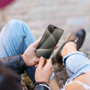 Schützen Sie Ihr Smartphone mit dem Vmax 2.5D Schutzglas! Mit 9H Härte, oleophober Beschichtung und bruchsicherem Asahi-Glas bietet es optimalen Schutz vor Kratzern und Stößen. Genießen Sie klare Sicht und perfekte Passform für ein unbeschwertes Nutzererlebnis.