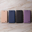 Schutzhülle für das Xiaomi Redmi Note 15 Pro 5G in ansprechendem Violett. Mit ihrem eleganten, strukturierten Design bietet sie nicht nur Schutz, sondern verleiht dem Smartphone auch einen modischen Look. Ideal für alle, die Stil und Sicherheit kombinieren möchten.