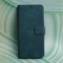 Entdecken Sie das Smart Velvet Case für Honor 600 / 600 Pro: Elegantes Design, langlebiger Schutz und praktischer Ständer. Mit Fächern für Karten und Dokumente ist es das ideale Zubehör für modernen Lifestyle. Perfekte Passform und einfacher Zugang zu Anschlüssen!