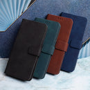 Die elegante Handytasche für das Samsung Galaxy A56 5G in Schwarz bietet optimalen Schutz und einen stilvollen Look. Sie vereint Funktionalität und modernes Design, perfekt für den täglichen Gebrauch. Mit robustem Material und einem praktischen Verschluss ist Ihr Smartphone sicher verwahrt.