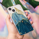 Entdecken Sie das Gold Glam Cover für das Apple iPhone 11! Diese elegante Hülle vereint Stil und Schutz mit hochwertigen TPU-Schichten. Optimaler Schutz vor Kratzern und Stößen, einfache Bedienung aller Funktionen. Perfekt für jeden Tag!