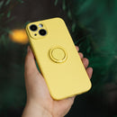 Die gelbe Schutzhülle für das Apple iPhone 11 bietet nicht nur einen stylishen Look, sondern auch zuverlässigen Schutz vor Kratzern und Stößen. Mit ihrem praktischen Design und der integrierten Halterung ist sie perfekt für den Alltag.
