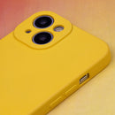 Schutzhülle für das Xiaomi Redmi 13C 5G in leuchtendem Gelb. Diese Hülle kombiniert stilvolles Design mit optimalem Schutz und verleiht deinem Smartphone einen fröhlichen Look. Ideal für alle, die Farbe in ihren Alltag bringen möchten!