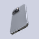 Die transparente Schutzhülle für das Apple iPhone 11 verbindet einen schlichten Stil mit optimalem Schutz. Sie bewahrt das elegante Design des Geräts, während sie gleichzeitig vor Stößen und Kratzern schützt. Ideal für alle, die Funktionalität und Ästhetik schätzen!