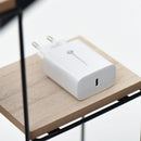 Der Forcell F-Energy USB C QC4.0 PD 3A 25W Lader TFK-TC-25WPD bietet eine schnelle und zuverlässige Ladeleistung. Mit der Power Delivery-Technologie und einer maximalen Ausgangsleistung von 25W eignet er sich perfekt für die meisten modernen Geräte. Dank seiner kompakten Bauweise ist er ideal für unterwegs.
