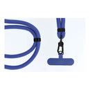Stylischer SWING (8mm) Phone Lanyard in dunkelblau, ideal für bequemes Tragen Ihres Handys. Mit einer verstellbaren Länge von 165 cm bietet er Flexibilität und Sicherheit. Perfekt für den Alltag und unterwegs!