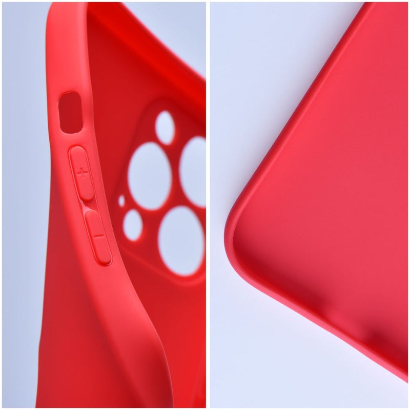 Optimieren Sie Ihr Apple iPhone 17 Pro Max mit der Forcell Soft Hülle. Passgenaues Design, Schutz vor Kratzern, elegantes mattschwarzes Finish. Funktionen bleiben zugänglich.