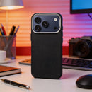 Entdecke die K-Look MagSafe-Hülle für dein Apple iPhone 16e! Schlank, stilvoll und robust bietet sie perfekten Schutz und einen verbesserten Grip. Mit präzisen Aussparungen und MagSafe-Kompatibilität ist sie die ideale Wahl für Sicherheit und Eleganz.