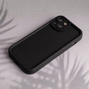 Schutzhülle für das Motorola Moto E13 in Schwarz – der ideale Schutz für dein Smartphone. Mit ihrem schlanken Design bietet sie optimale Sicherheit vor Kratzern und Stößen, ohne an Stil zu verlieren. Perfekt für den täglichen Gebrauch!
