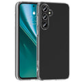 Entdecken Sie die Etteri Clear Hülle für Ihr Samsung Galaxy A35 5G! Diese transparente TPU-Hülle vereint Stil und Schutz, schützt durch erhöhte Kanten die Kamera und ermöglicht kabelloses Laden. Ideal für Ästhetik und Funktionalität.