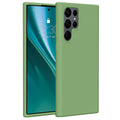 Die grüne Handytasche für das Samsung Galaxy S22 Ultra 5G vereint Stil und Schutz. Sie bietet eine perfekte Passform, schützt vor Stößen und Kratzern und verleiht Deinem Gerät gleichzeitig einen frischen, modernen Look. Ideal für alle, die Funktionalität und Design schätzen!
