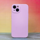Die violette Schutzhülle für das Xiaomi Redmi 13C 5G vereint stilvolles Design und optimalen Schutz. Sie bietet einen angenehmen Grip und schützt das Gerät vor Kratzern und Stößen. Ideal für alle, die Farbe und Funktionalität schätzen!