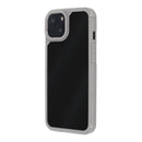 Die graue Schutzhülle für das Apple iPhone 14 Pro kombiniert ein elegantes Design mit effektiver Sicherheit. Sie schützt das Gerät vor Stößen und Kratzern, während sie gleichzeitig den modernen Look des iPhones bewahrt. Ideal für Nutzer, die Stil und Schutz miteinander verbinden möchten.