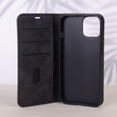 Die elegante Handytasche in Schwarz für das Samsung Galaxy A54 5G bietet optimalen Schutz und eine stilvolle Optik. Sie kombiniert Funktionalität mit ansprechendem Design und ist der ideale Begleiter für dein Smartphone.