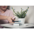 Der Multi Reiselader 6 in 1 - Perfekt für Reisen! Mit 6 Anschlüssen, darunter USB und USB-C, ermöglicht er das gleichzeitige Laden mehrerer Geräte. Integrierte Powerbank mit 8.000 mAh und Quick Charge 3.0 für schnelles Aufladen. Ideal für globale Steckerstandards.