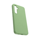 Die grüne Handytasche für das Samsung Galaxy S24 Plus vereint Stil und Schutz. Sie bietet einen schlanken, modernen Look und schützt Ihr Smartphone zuverlässig vor Kratzern und Stößen. Ein idealer Begleiter für den Alltag!