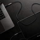 Der Forcell F-Energy USB C an USB C Kabel bietet eine starke Leistung von 66W und unterstützt Power Delivery QC4.0 mit bis zu 5A. Mit einer Länge von 1 Meter und einem robusten Carbon-Mantel ist es ideal für schnelles Laden und Datentransfer. Perfekt für moderne Geräte!