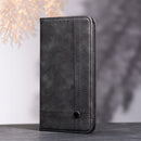 Schützen Sie Ihr Samsung Galaxy S26 Plus stilvoll mit dem Smart Seam Cover. Diese elegante Hülle aus strapazierfähigem TPU und Kunstleder bietet sicheren Halt dank magnetischem Verschluss. Mit 3 Kartenfächern und einem schlanken Design sind Sie perfekt organisiert und geschützt.
