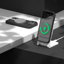Schutzhülle für das Apple iPhone 15 Pro Max in Schwarz – elegant und funktional. Diese Hülle bietet optimalen Schutz vor Stößen und Kratzern, während sie gleichzeitig die schlanke Form des Geräts bewahrt. Ideal für stilbewusste Nutzer, die Sicherheit und Design vereinen möchten.