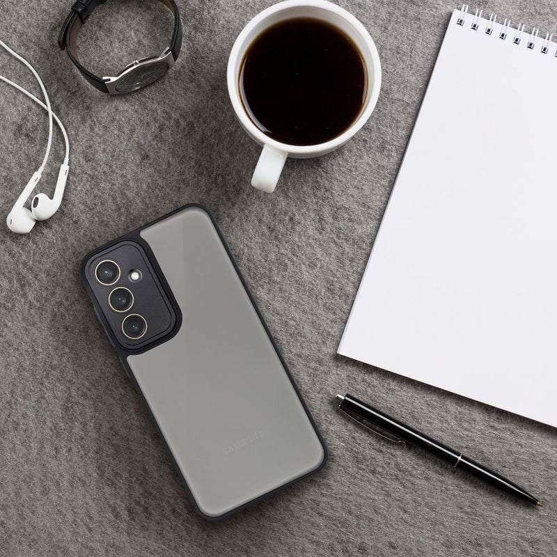 Entdecken Sie die Variete-Schutzhülle für das Samsung Galaxy A36: Perfekter Sitz, trendige Farben für 2024 und erstklassiger Schutz! Mit erhöhten Rändern und integrierter Kamera-Schutzinsel. Ideal für Ihr Galaxy A36.