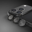 Schützen Sie die Kamera Ihres Apple iPhone 17 Pro/Pro Max stilvoll mit dem Etteri Objektivschutz. Mit 9H-Härte, oleophober Beschichtung und elegantem Aluminiumrand kombiniert er Sicherheit und Design. Einfache Installation, maximale Klarheit – für perfekte Fotos!