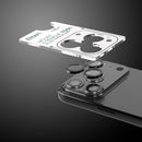 Schützen Sie die Kamera Ihres Apple iPhone 17 Pro/Pro Max stilvoll mit dem Etteri Objektivschutz. Mit 9H-Härte, oleophober Beschichtung und elegantem Aluminiumrand kombiniert er Sicherheit und Design. Einfache Installation, maximale Klarheit – für perfekte Fotos!