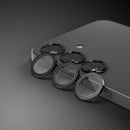 Schützen Sie die Kamera Ihres Samsung Galaxy S25 stilvoll mit dem Etteri Objektivschutz! Mit seinem 9H-kratzfesten Glas, oleophober und anti-reflektierender Beschichtung gewährleistet er optimale Bildqualität und Sicherheit. Einfache Installation, perfekter Look!
