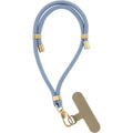 Die stilvolle blaue Schutzhülle bietet nicht nur Schutz, sondern auch einen modernen Look. Mit ihrem eleganten Design und den goldenen Akzenten ist sie perfekt für den Alltag und sorgt dafür, dass deine Ausstattung sicher und schick bleibt.