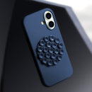 Schutzhülle für das Apple iPhone 16 in einem trendigen Blau. Sie bietet nicht nur Schutz vor Stößen und Kratzern, sondern besticht auch durch ihr modernes Design mit einem ansprechenden Muster. Ideal für alle, die Stil und Funktionalität verbinden möchten.