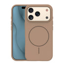 Die elegante, braune Schutzhülle für das Apple iPhone 17 Pro bietet nicht nur einen stilvollen Look, sondern auch optimalen Schutz vor Stößen und Kratzern. Dank des modernen Designs ist sie perfekt auf das iPhone 17 Pro abgestimmt und ermöglicht einfachen Zugang zu allen Funktionen.