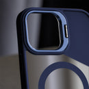 Diese schicke blaue Schutzhülle für das Apple iPhone 15 bietet optimalen Schutz und kombiniert Funktionalität mit modernem Design. Sie ist perfekt auf die Bedürfnisse der Nutzer abgestimmt und sorgt dafür, dass Ihr Gerät stilvoll und sicher bleibt.