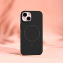 Die schwarze Schutzhülle für das Apple iPhone 12 Pro / iPhone 12 bietet nicht nur erstklassigen Schutz, sondern auch ein elegantes Design. Sie passt perfekt und ermöglicht einfachen Zugriff auf alle Funktionen, während sie das stilvolle Aussehen des Geräts bewahrt. Ideal für alle, die ihr iPhone sicher und zugleich modisch halten möchten.