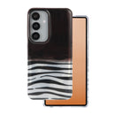 Entdecken Sie das stilvolle Tierdruck-Cover für Ihr Samsung Galaxy S25! Mit räumlichem Tiefeneffekt und lebendigen Farben bietet es perfekten Schutz vor Kratzern und Stößen. Verleihen Sie Ihrem Smartphone einen individuellen Look – für einen echten Hingucker!