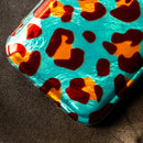 Entdecken Sie das einzigartige Tierdruck-Cover für Apple iPhone 13! Mit lebendigen Farben und Glitzerfinish bietet es stilvollen Schutz vor Kratzern und Stößen. Setzen Sie modische Akzente und schützen Sie Ihr Smartphone – für einen eleganten Look, der auffällt!