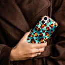 Schutzhüllen für das Apple iPhone 17 Pro Max bieten nicht nur zuverlässigen Schutz, sondern auch einen stylischen Look. In auffälligen Mehrfarben erhältlich, wie beispielsweise mit einem leopardenartigen Muster, verleihen sie deinem Smartphone eine individuelle Note und setzen es in Szene. Schütze dein Gerät stilvoll!