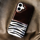 Schutzhüllen für das Xiaomi Redmi 15C (4G und 5G) bieten nicht nur optimalen Schutz, sondern kommen auch in stylishen Mehrfarben. Dieses Design mit einem markanten Zebra-Muster verbindet Funktionalität mit modischem Flair und sorgt dafür, dass Ihr Smartphone immer gut aussieht und sicher ist. Ideal für alle, die Wert auf Individualität und Schutz legen!